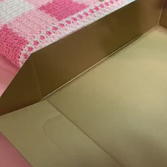 Plaid Baby blanket / Gingham Crochet Throw / Baby Shower Gift