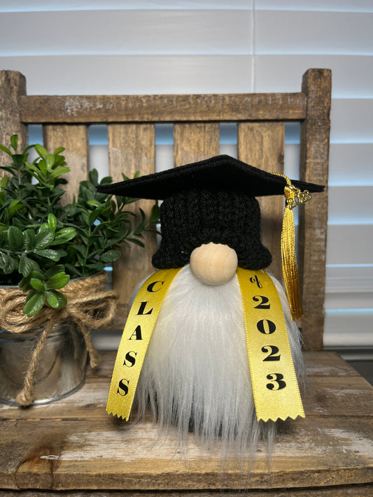 Graduation Gnome with Gold Class of 2023 Sash